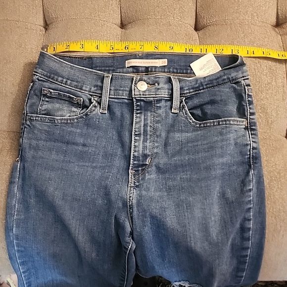 Levis 720 High Rise Super Skinny ripped and distressed size 28 - Picture 13 of 16